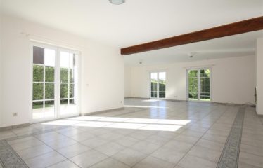 Villa à louer – St-Bretèche (78860)