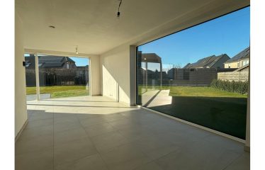 Maison à louer – Montigny (78180)