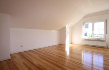 Villa à louer – St-Bretèche (78860)