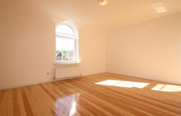 Villa à louer – St-Bretèche (78860)