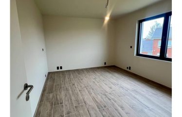 Maison à louer – Garches (92380)