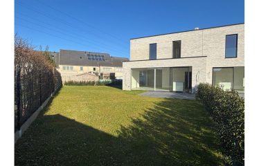 Maison à louer – Montigny (78180)